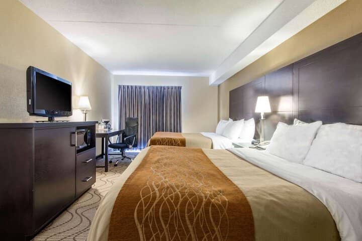 Room 11 of 25